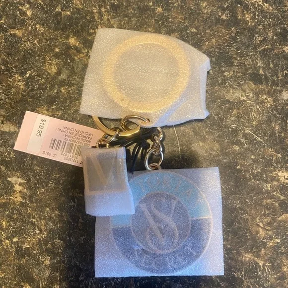 Victoria Secret Bag Charm Keychain, NWT - Picture 7 of 7